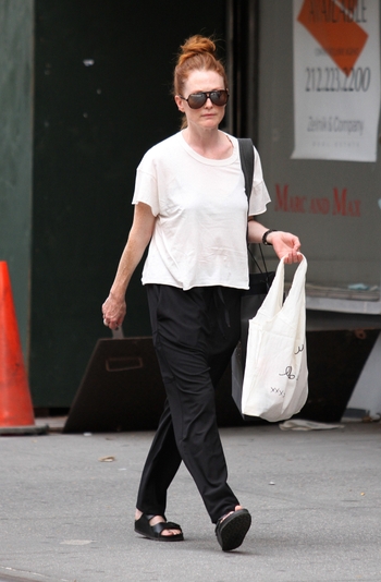 Julianne Moore (I)