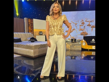  alt="Yasmine Ammari"