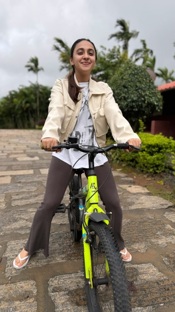 Akansha Ranjan Kapoor