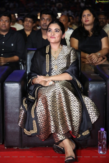 Nivetha Thomas