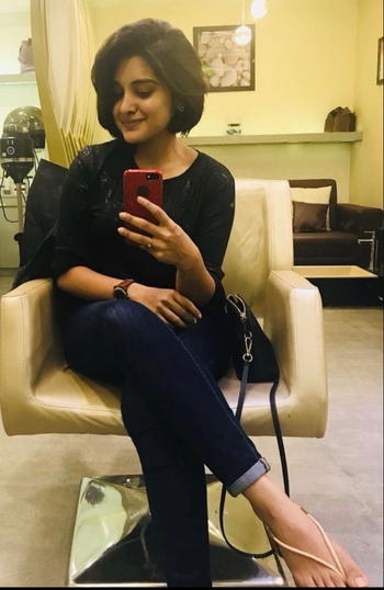 Nivetha Thomas