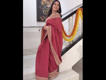  alt="Shraddha Arya"