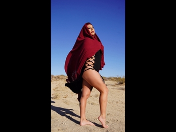  alt="Chanel Santini"