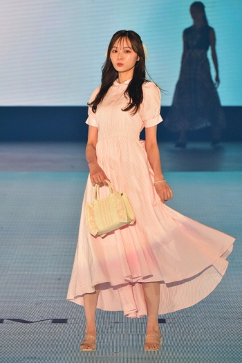 Minami Umezawa