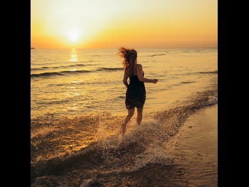  alt="Alina Lanina"