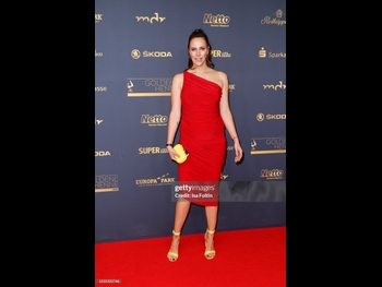  alt="Esther Sedlaczek"