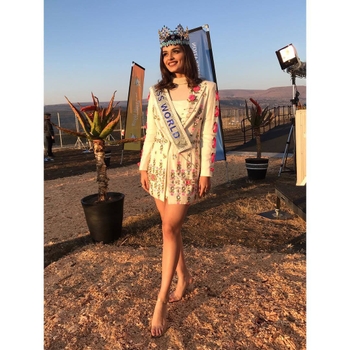 Manushi Chhillar