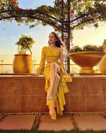 Manushi Chhillar