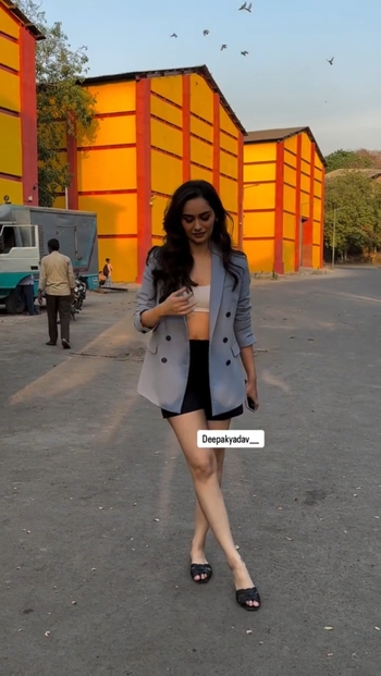 Manushi Chhillar