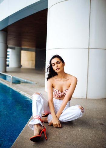 Manushi Chhillar