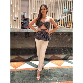 Manushi Chhillar