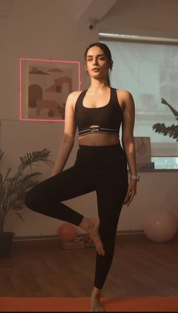Manushi Chhillar