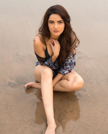 Jasmin Bhasin