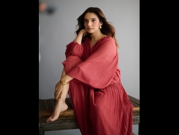  alt="Juhi Bhatt"