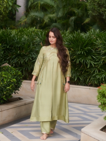 Dia Mirza