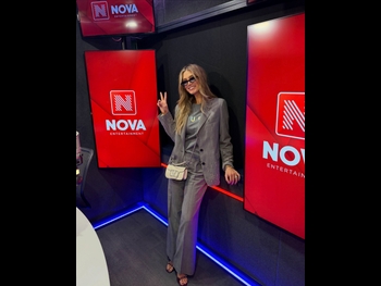  alt="Delta Goodrem"