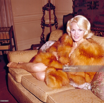 Carroll Baker (I)