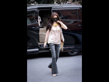  alt="Esther Yu"