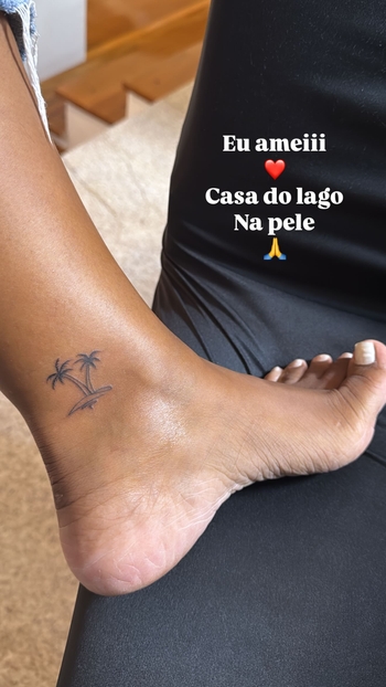 Camila Loures