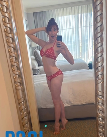 Lisa Foiles