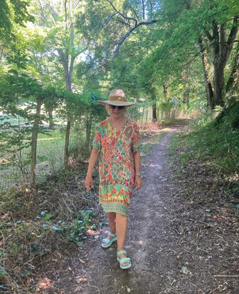 Glynis Barber