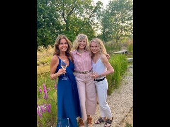  alt="Glynis Barber"