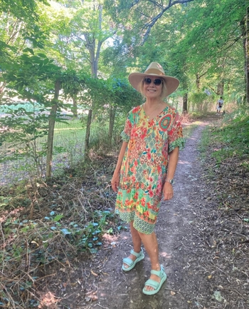 Glynis Barber