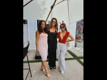  alt="Sarah Hyland"