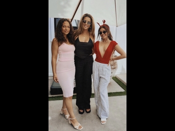  alt="Sarah Hyland"