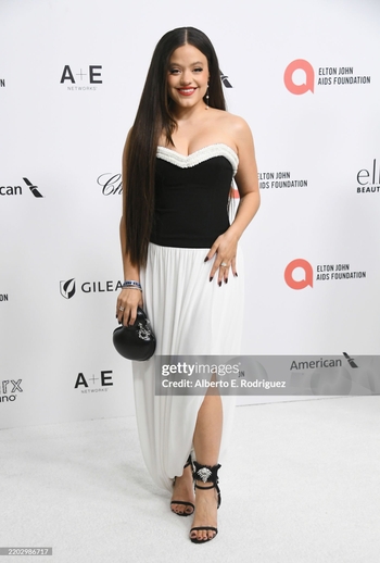 Sarah Jeffery
