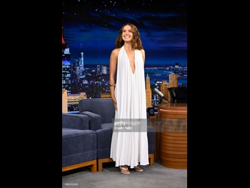  alt="Zoey Deutch"