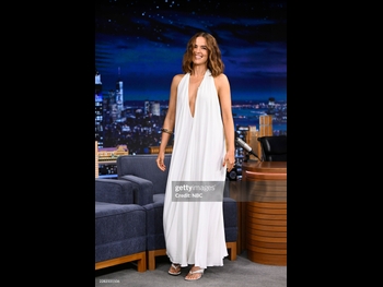  alt="Zoey Deutch"