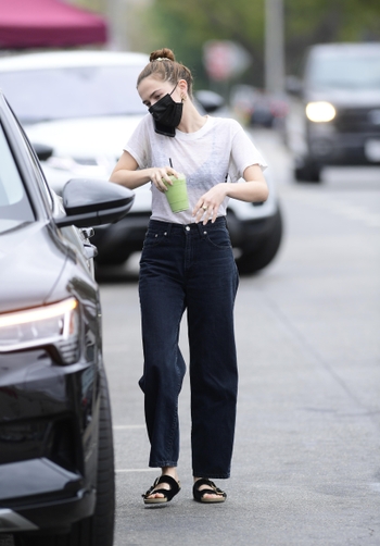 Zoey Deutch