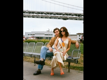  alt="Zoey Deutch"