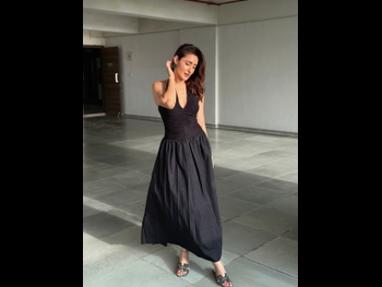  alt="Pragya Jaiswal"