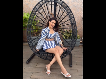  alt="Pragya Jaiswal"