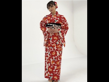  alt="Shiori Izawa"