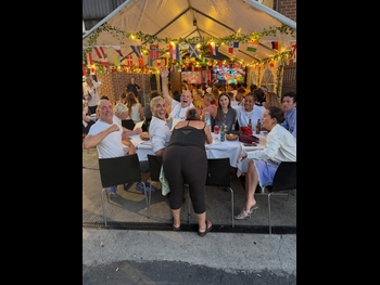  alt="Elena Ora"