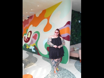  alt="Tess Holliday"