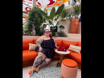  alt="Tess Holliday"