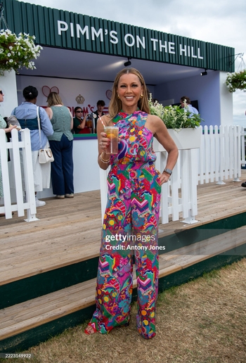 Vanessa Williams (VII)