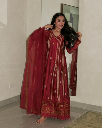 Ayeza Khan