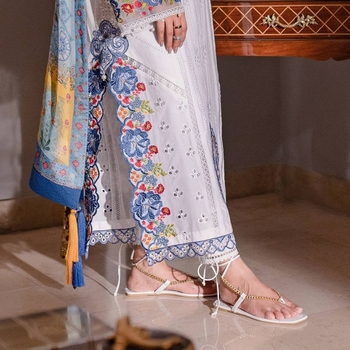 Ayeza Khan