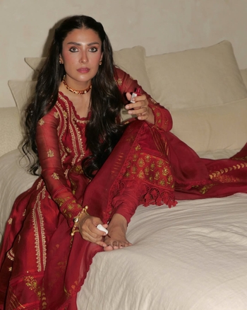 Ayeza Khan