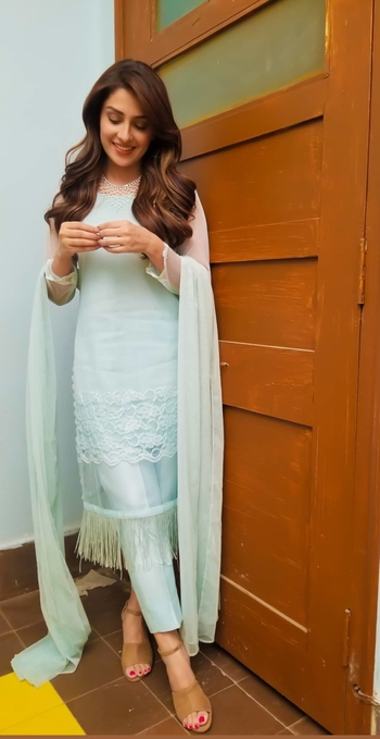 Ayeza Khan