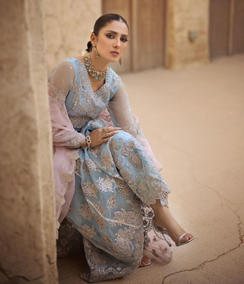 Ayeza Khan