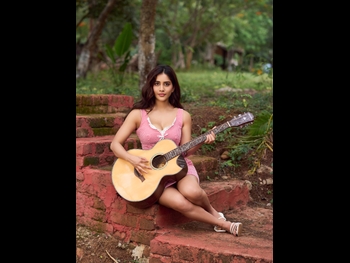  alt="Nabha Natesh"