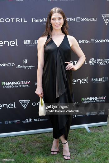 Ashley Greene (I)