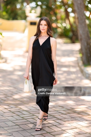 Ashley Greene (I)