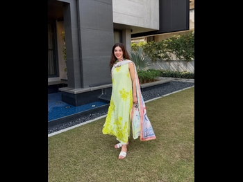  alt="Mehreen Pirzada"